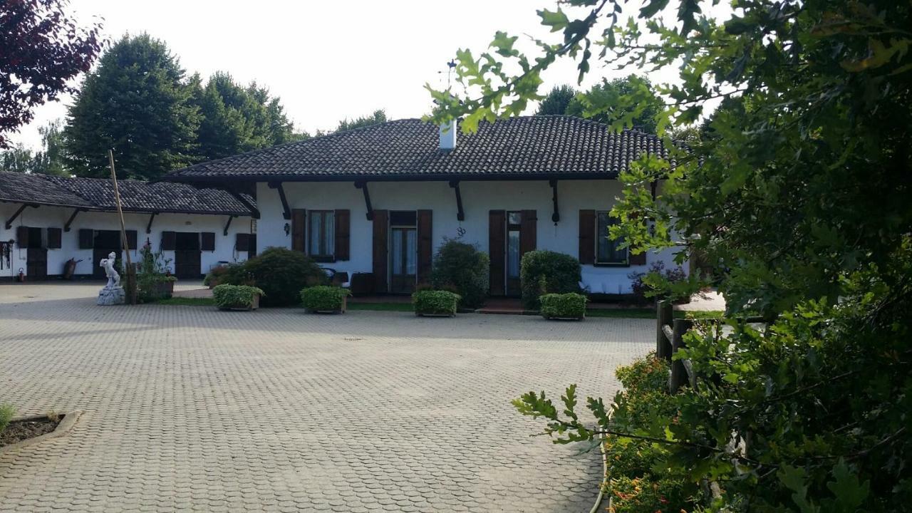 Scuderia 100 Pertiche Villa Villanterio Luaran gambar
